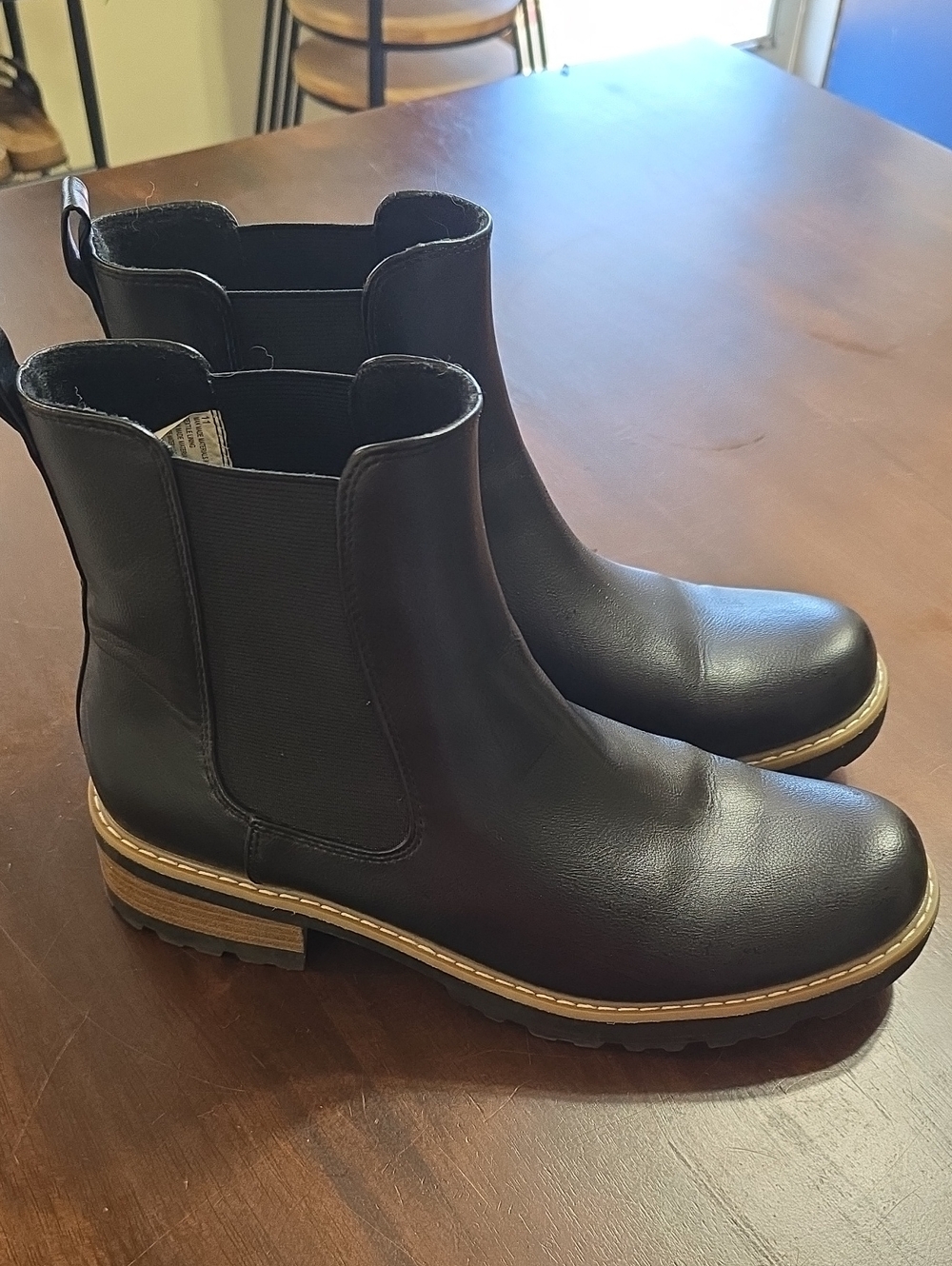 Universal Thread Brown Chelsea Ankle Boots